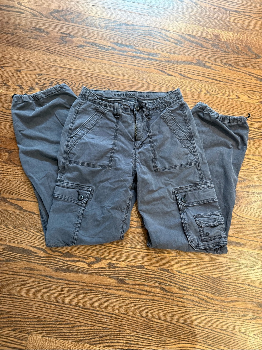 DISTRESSED GRAY GARGO PANTS